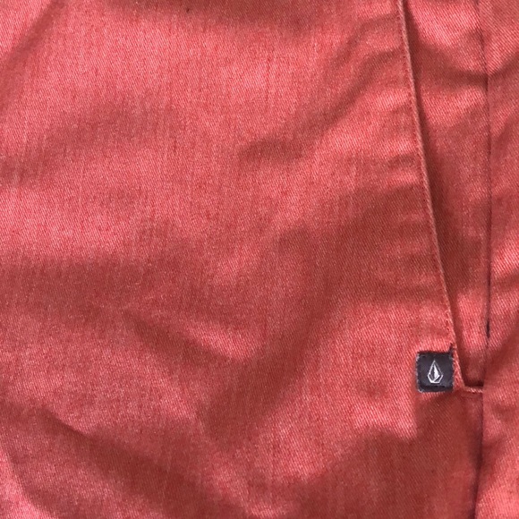 Men’s Volcom Shorts - Picture 3 of 7